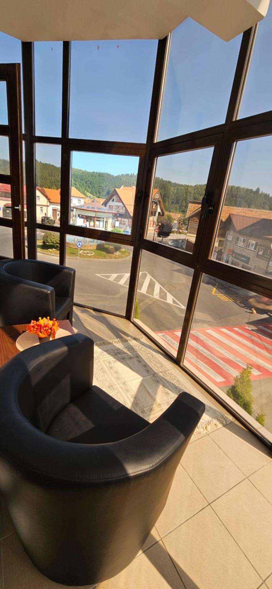 Apartment Zarnesti City Centre Vmp Free Parking Номер фото