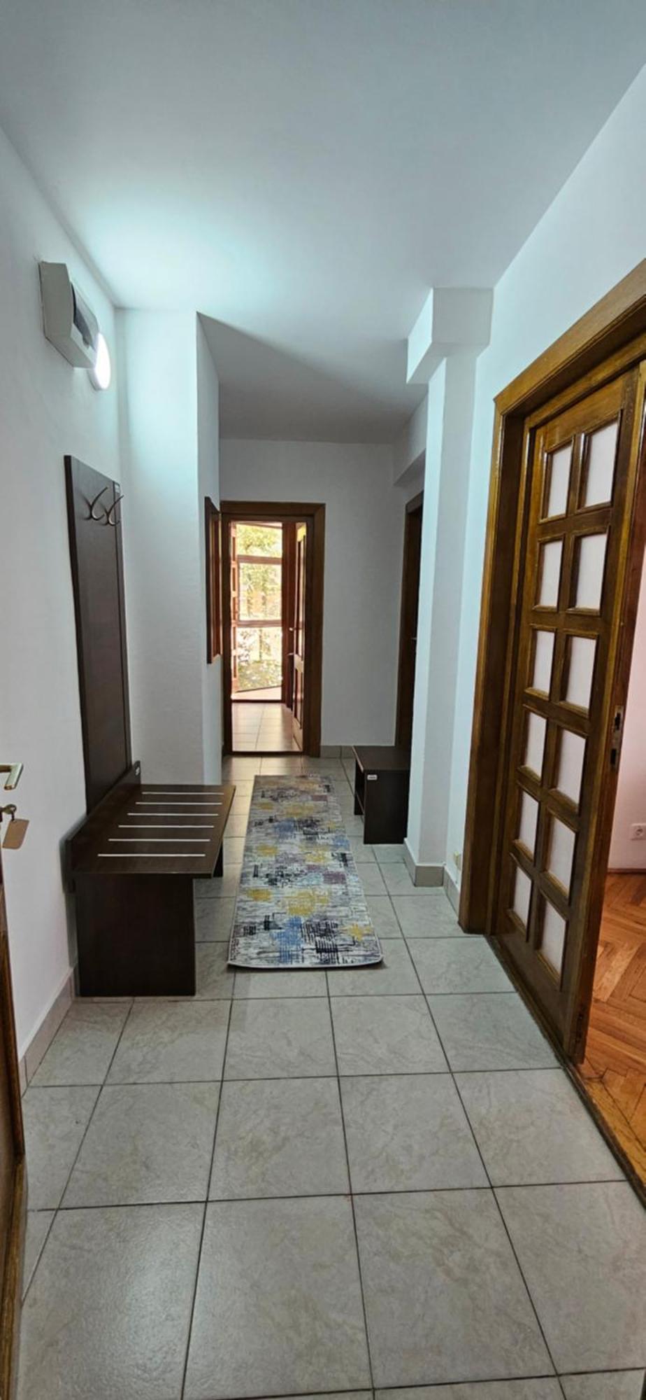 Apartment Zarnesti City Centre Vmp Free Parking Екстер'єр фото