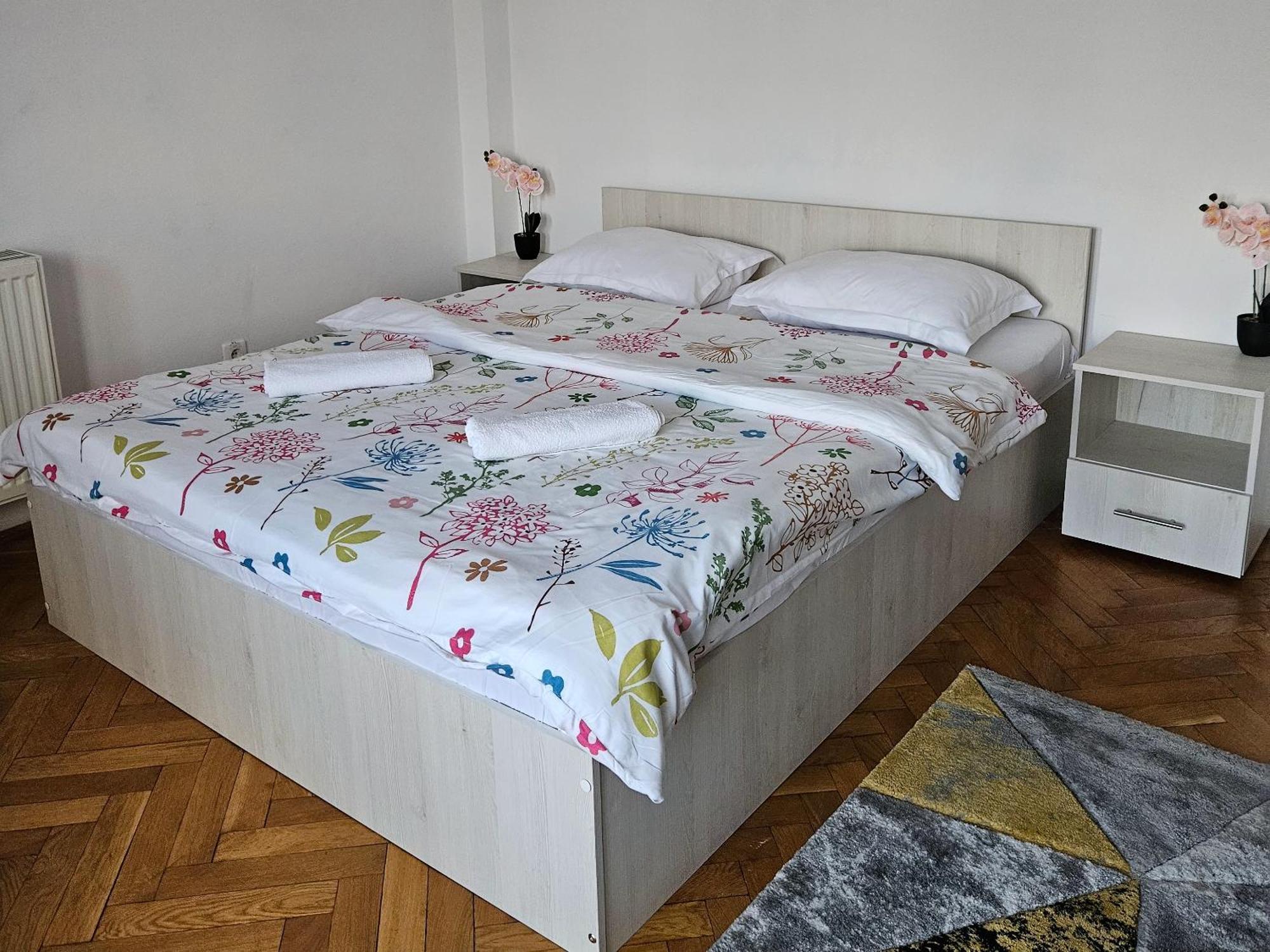Apartment Zarnesti City Centre Vmp Free Parking Екстер'єр фото